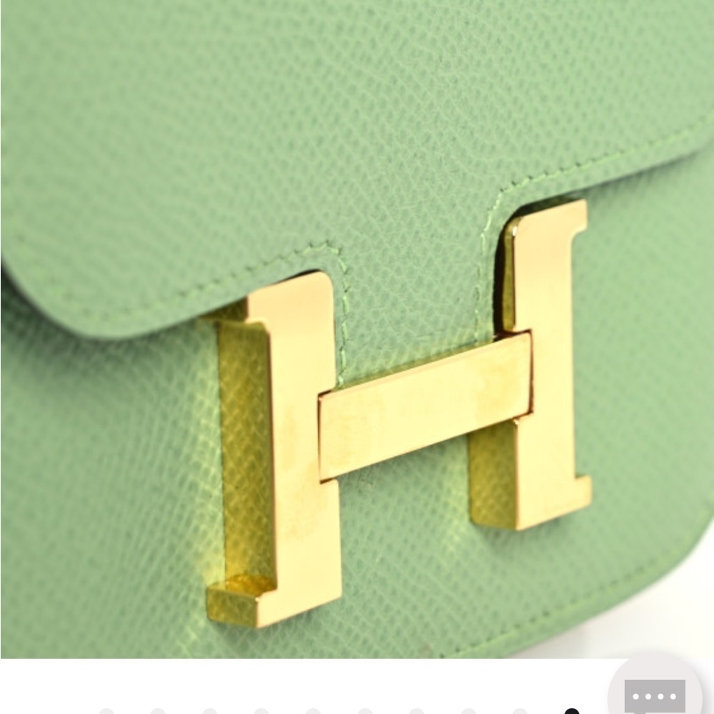 Hermes Constance Epsom   (Vert Criquet) Clutch/wallet/crossbody. - Picture 9 of 10